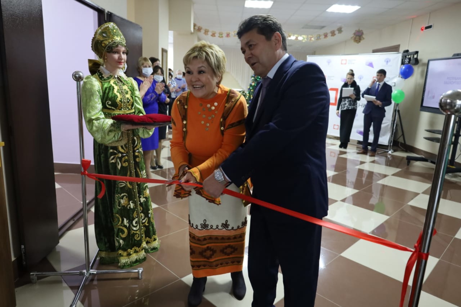 В Дуване открылась библиотека нового поколения