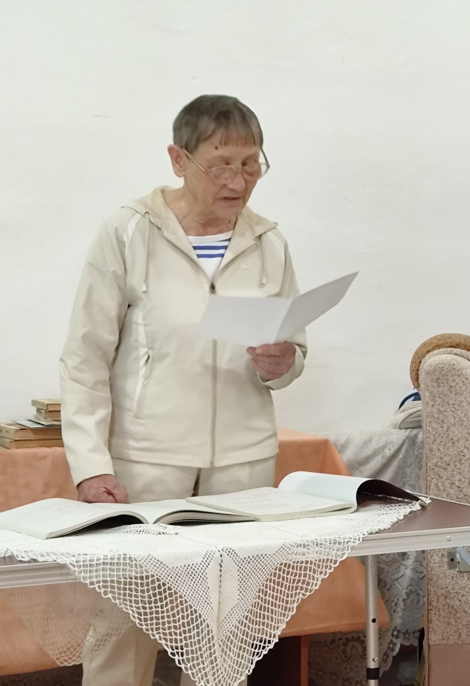 Жительница Дуванского района написала историю села в стихах