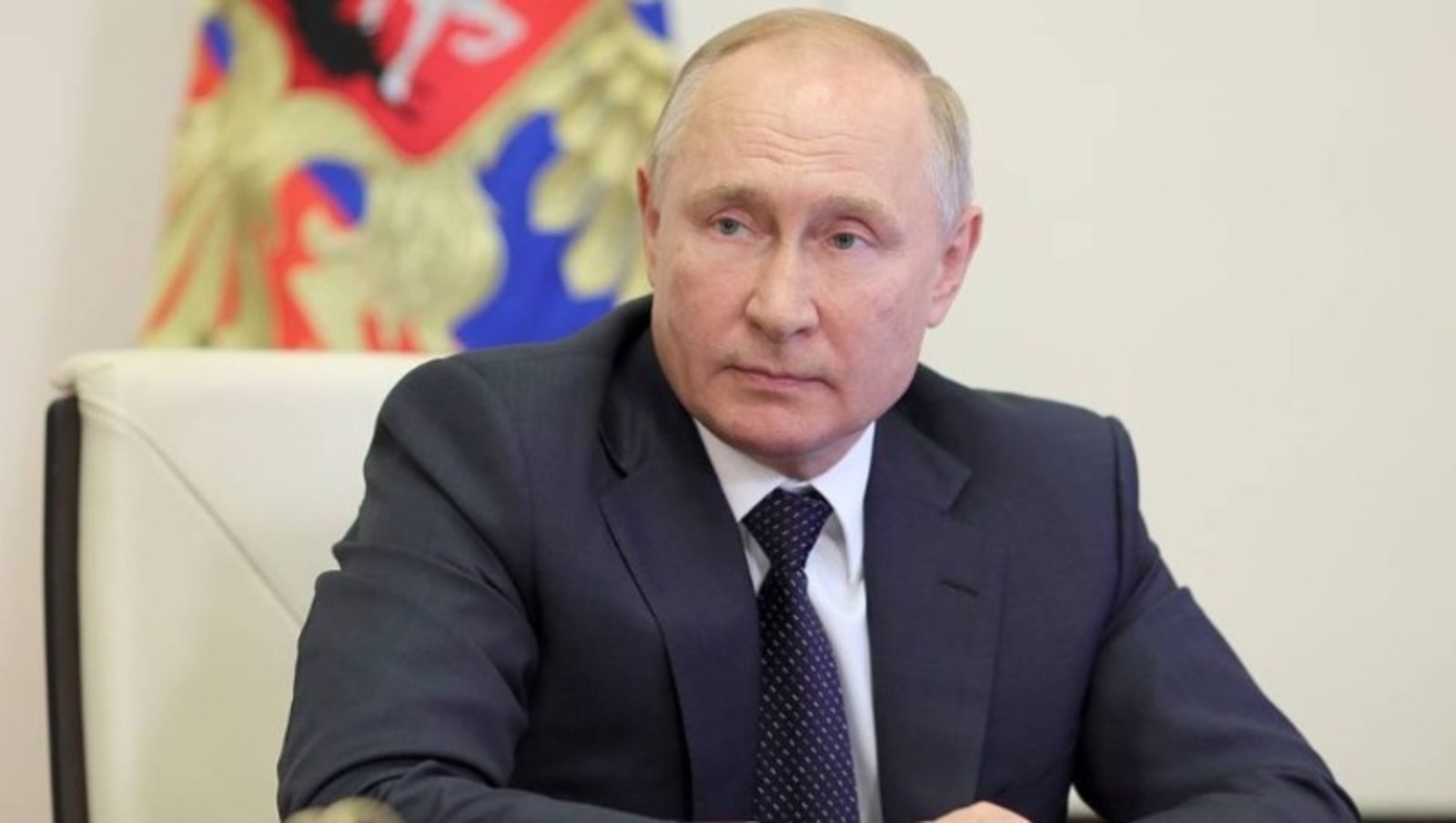 Путин предложил дополнительно повысить прожиточный минимум и МРОТ в 2022 году