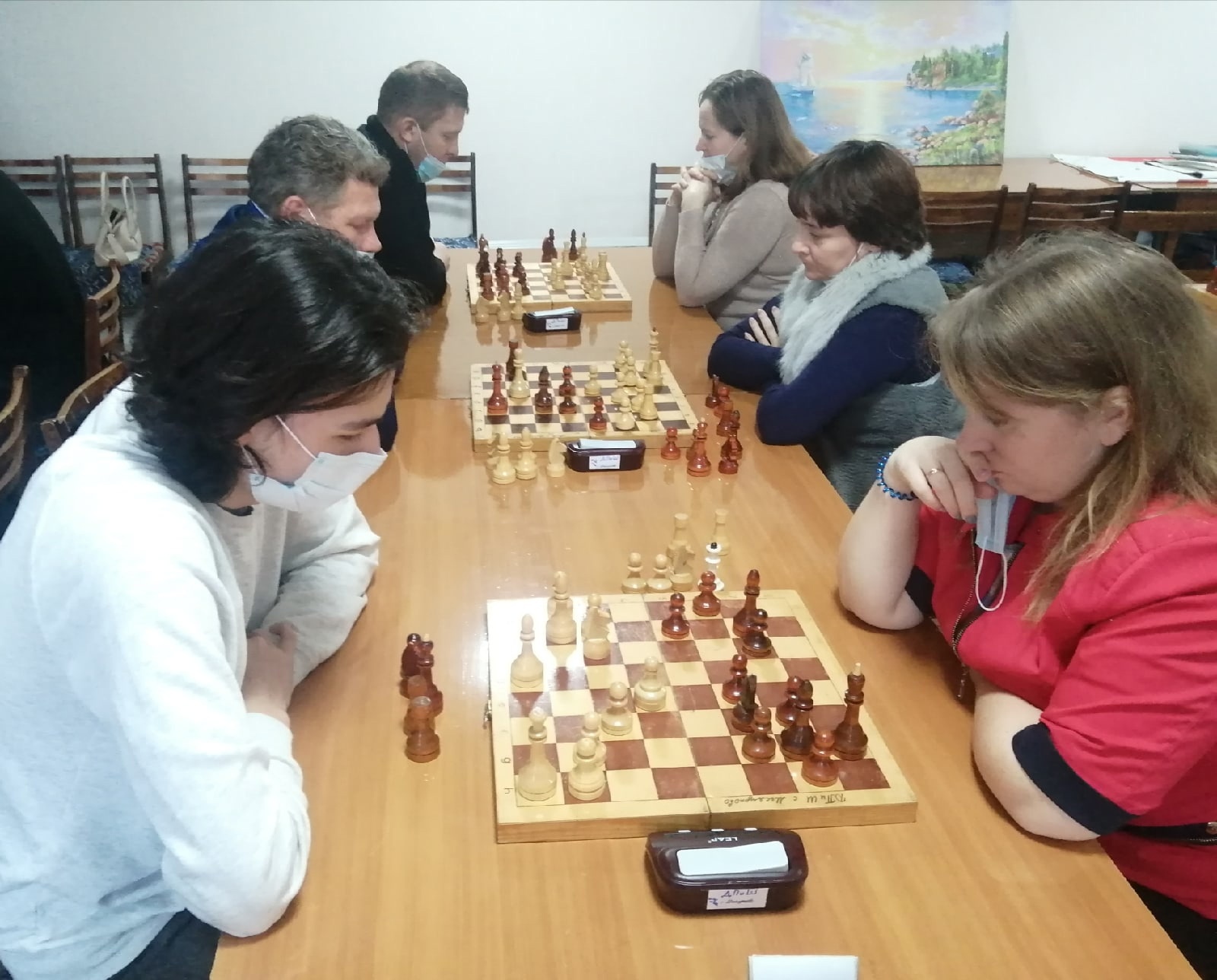 В Доме пионеров и школьников состоялось лично-командное первенство по шахматам