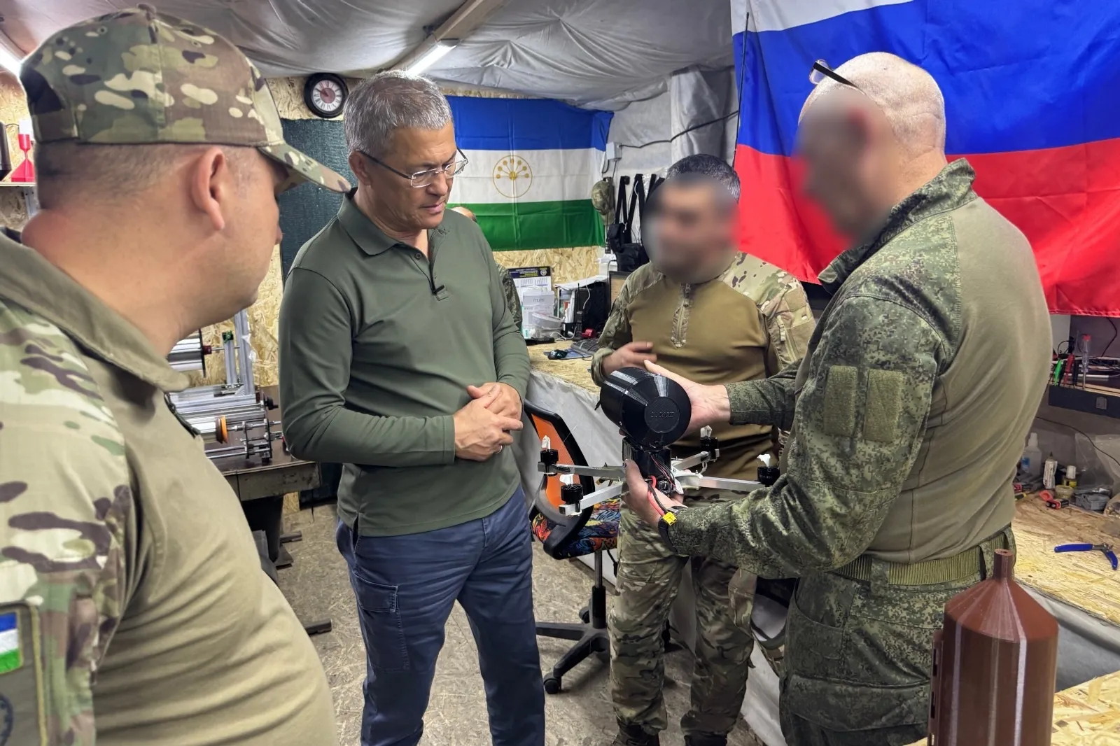 Радий Хабиров приехал в зону СВО проведать военнослужащих из Башкирии