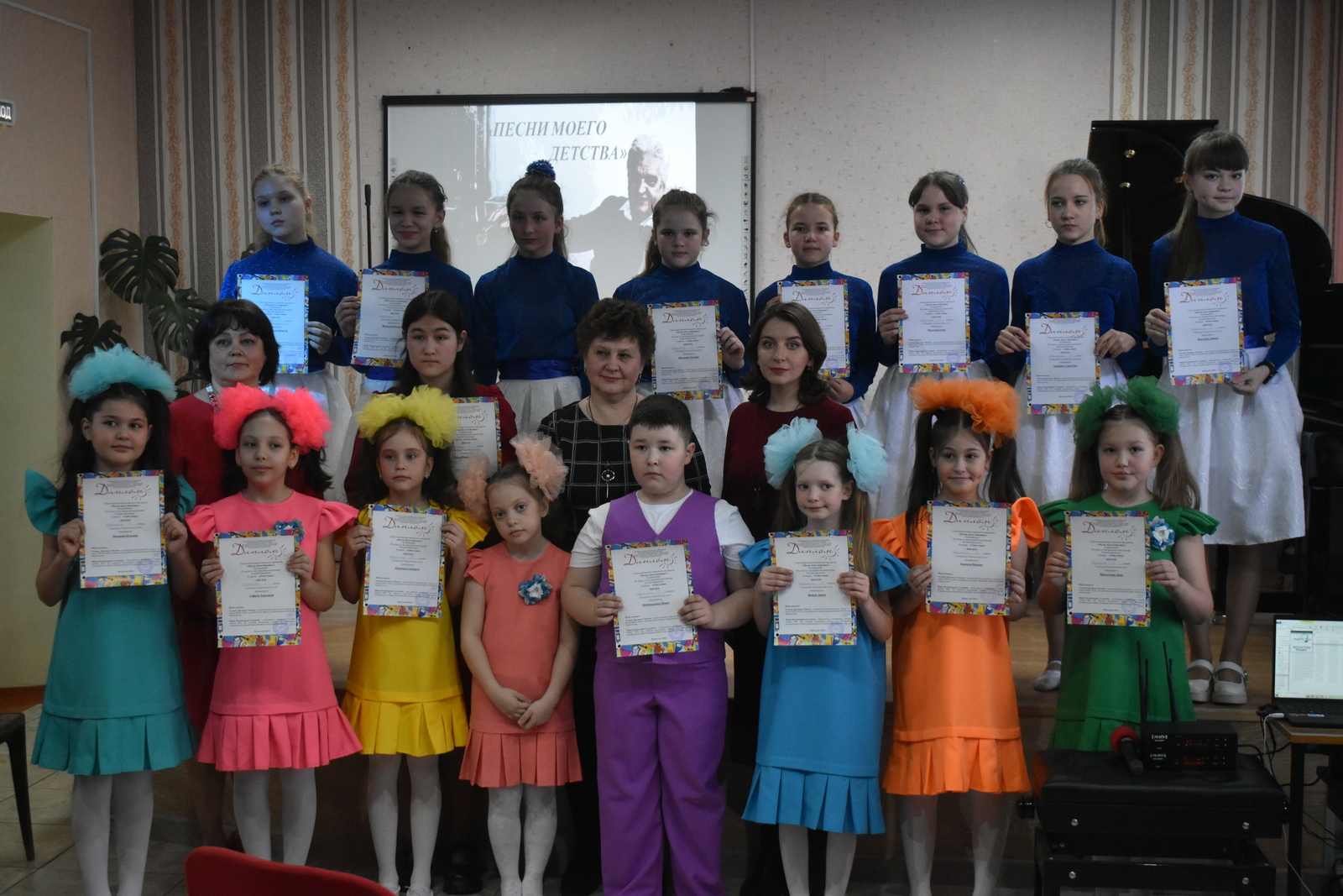 В детской музыкальной школе с. Месягутово провели l Открытый конкурс вокального мастерства «Песни моего детства»