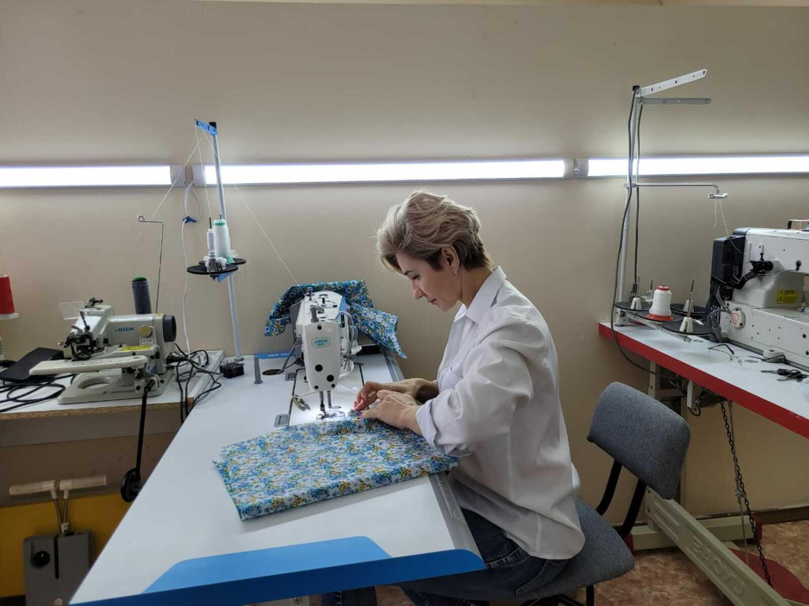 В Дуванском районе начата работа по пошиву постельных принадлежностей для раненых бойцов