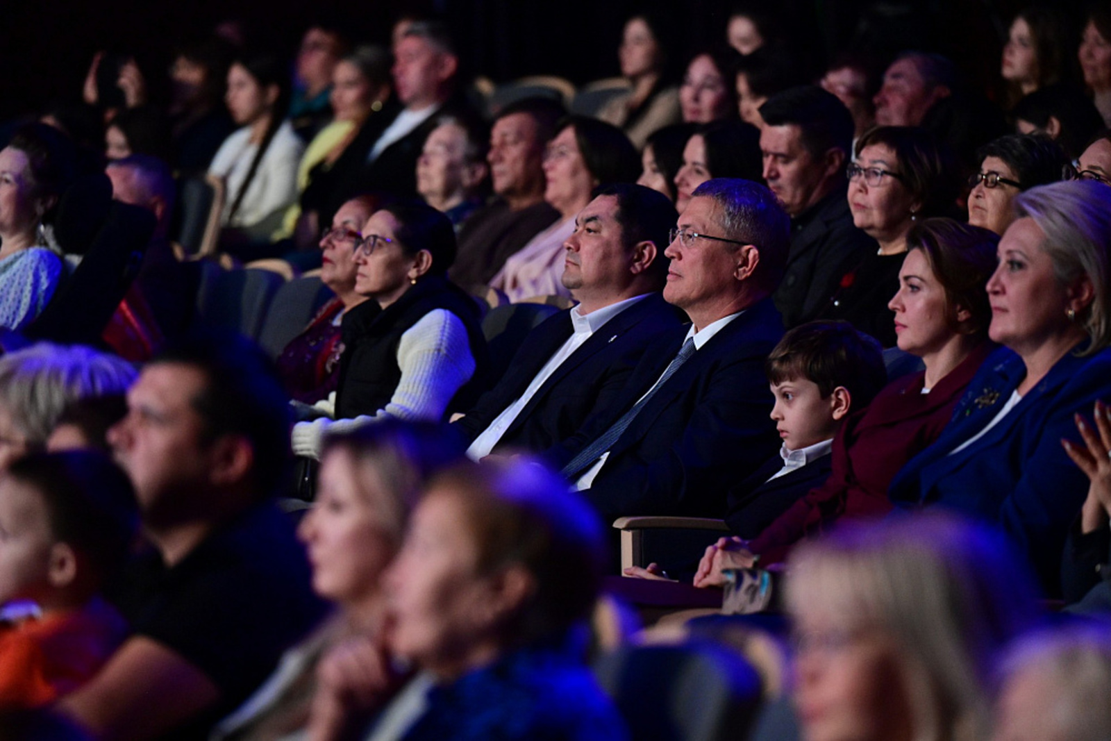 В День курая Радий Хабиров посетил концерт Государственного ансамбля кураистов