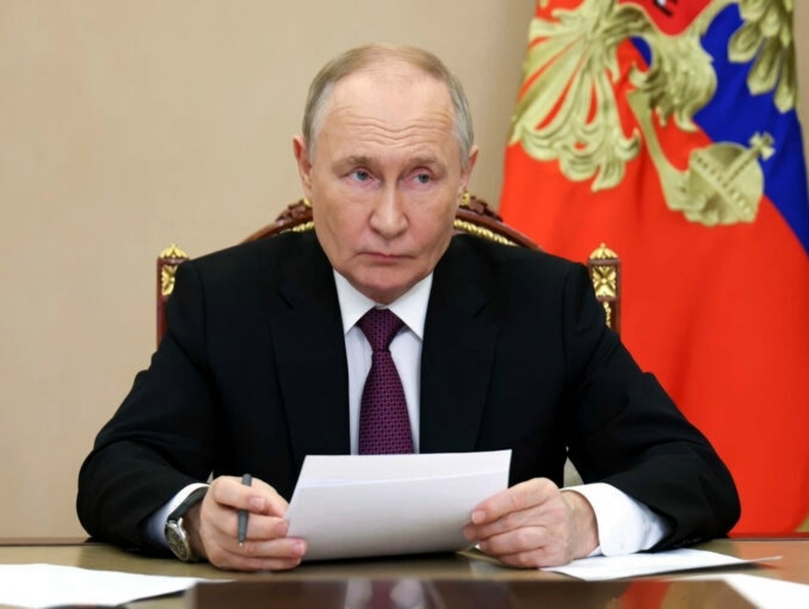 Путин поручил обеспечить безопасность инфраструктуры