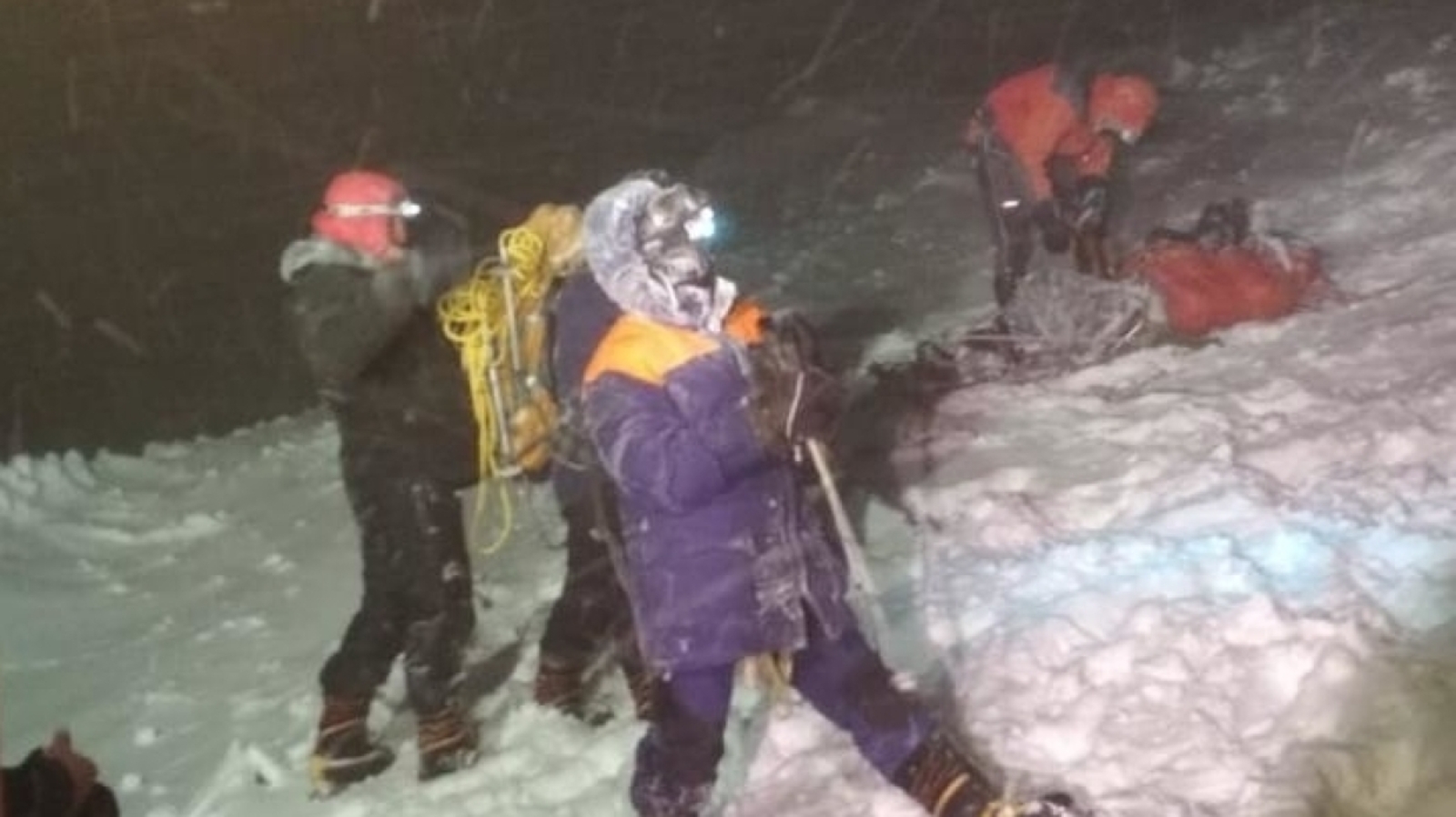 Смертельный буран: на Эльбрусе погибли альпинисты