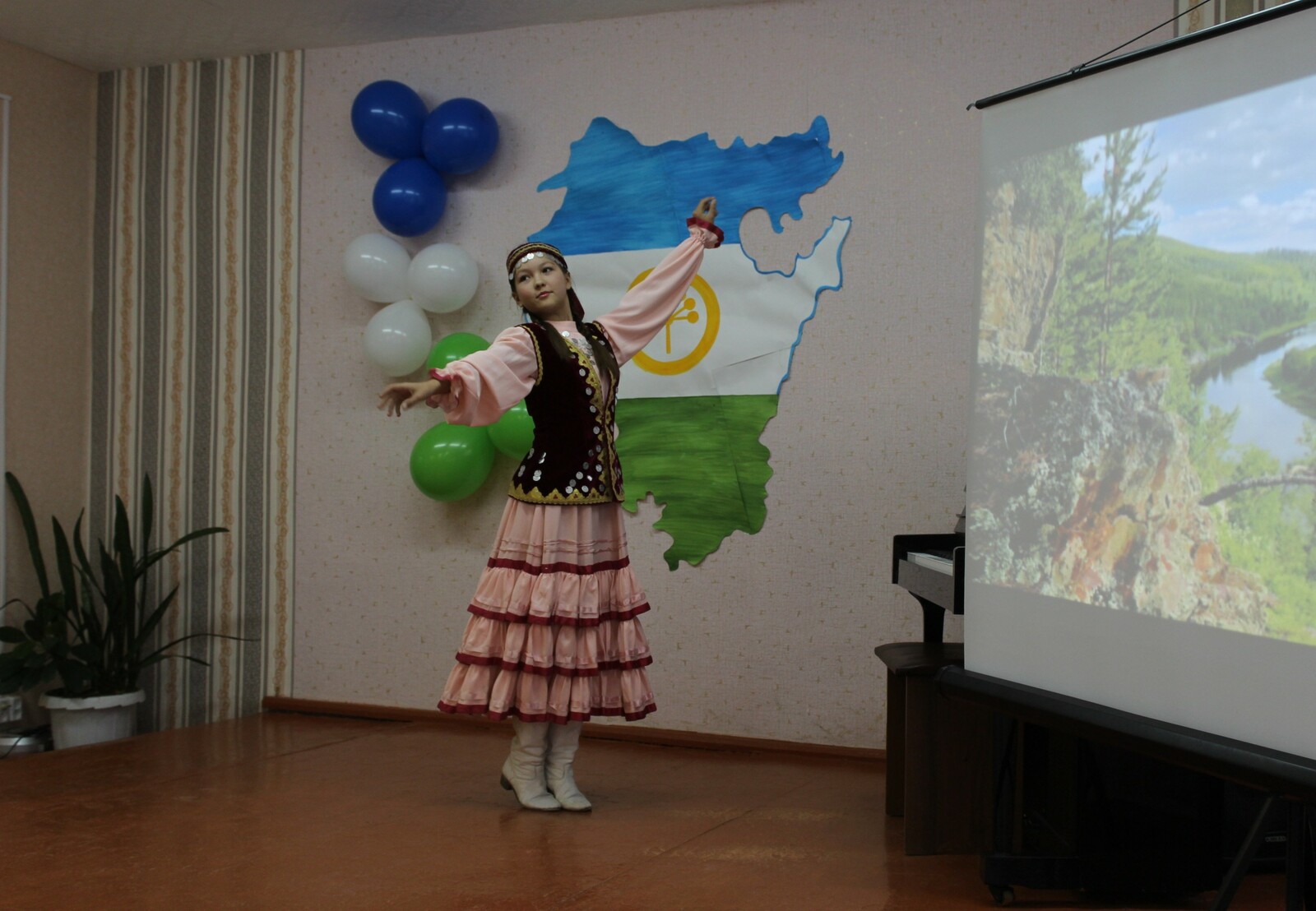 Сегодня в детской музыкальной школе с. Месягутово состоялся праздничный концерт