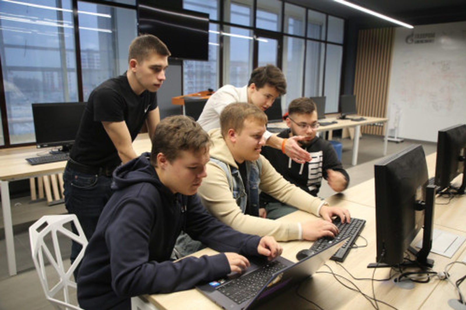 Межвузовский кампус выпустил более 3000 студентов по федеральному ИТ-проекту