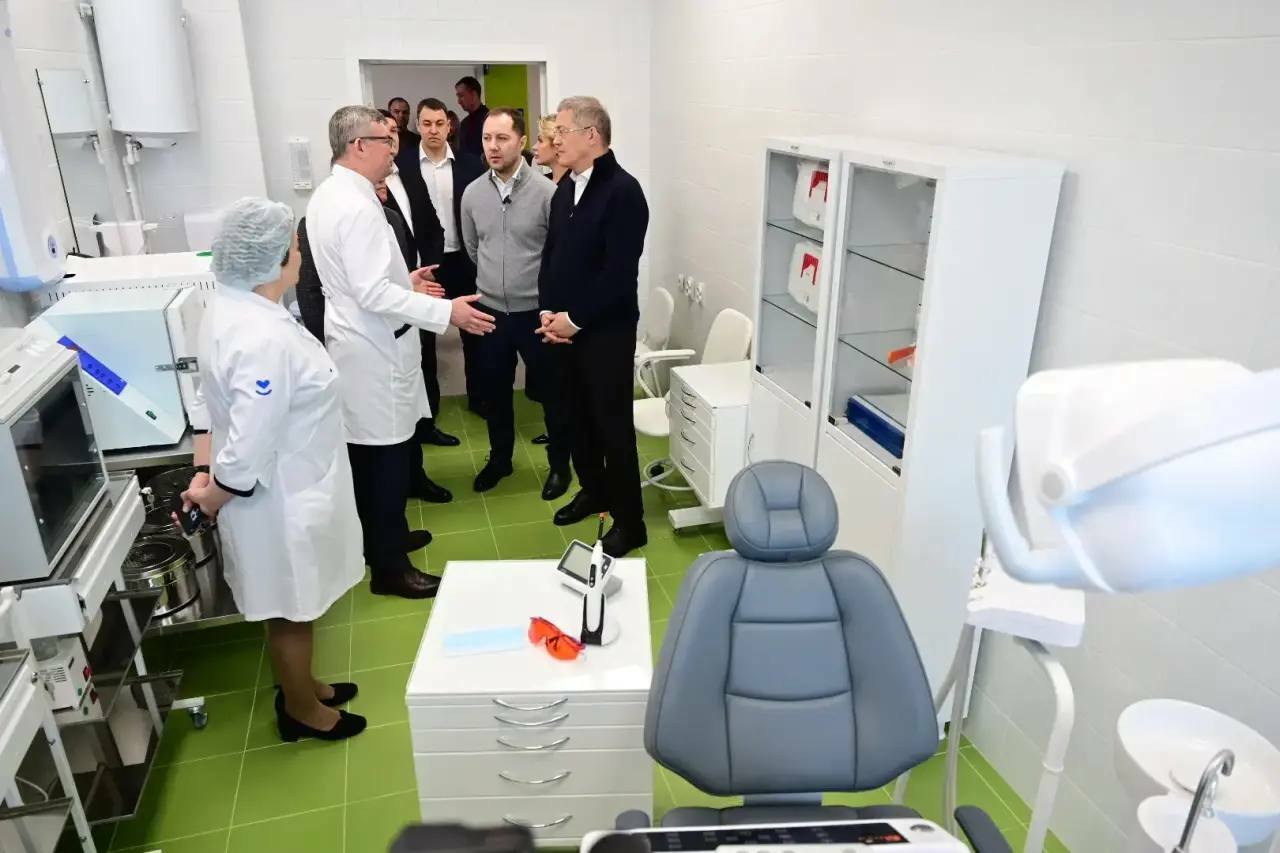 Радий Хабиров открыл в Башкирии новую детскую поликлинику