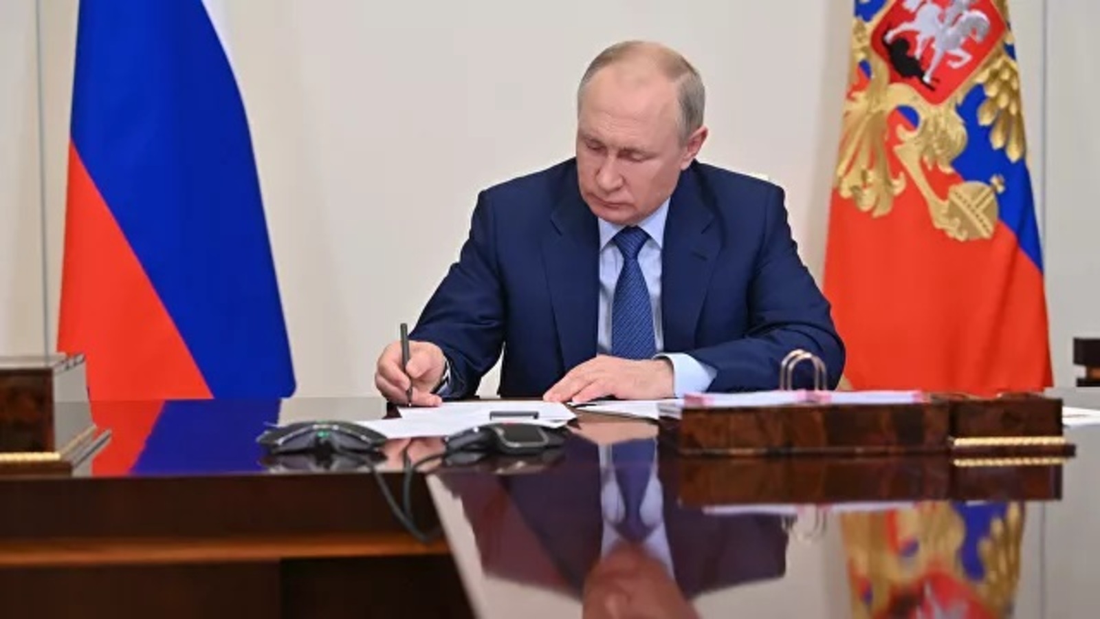 Владимир Путин объявил 2022-й Годом культурного наследия народов России