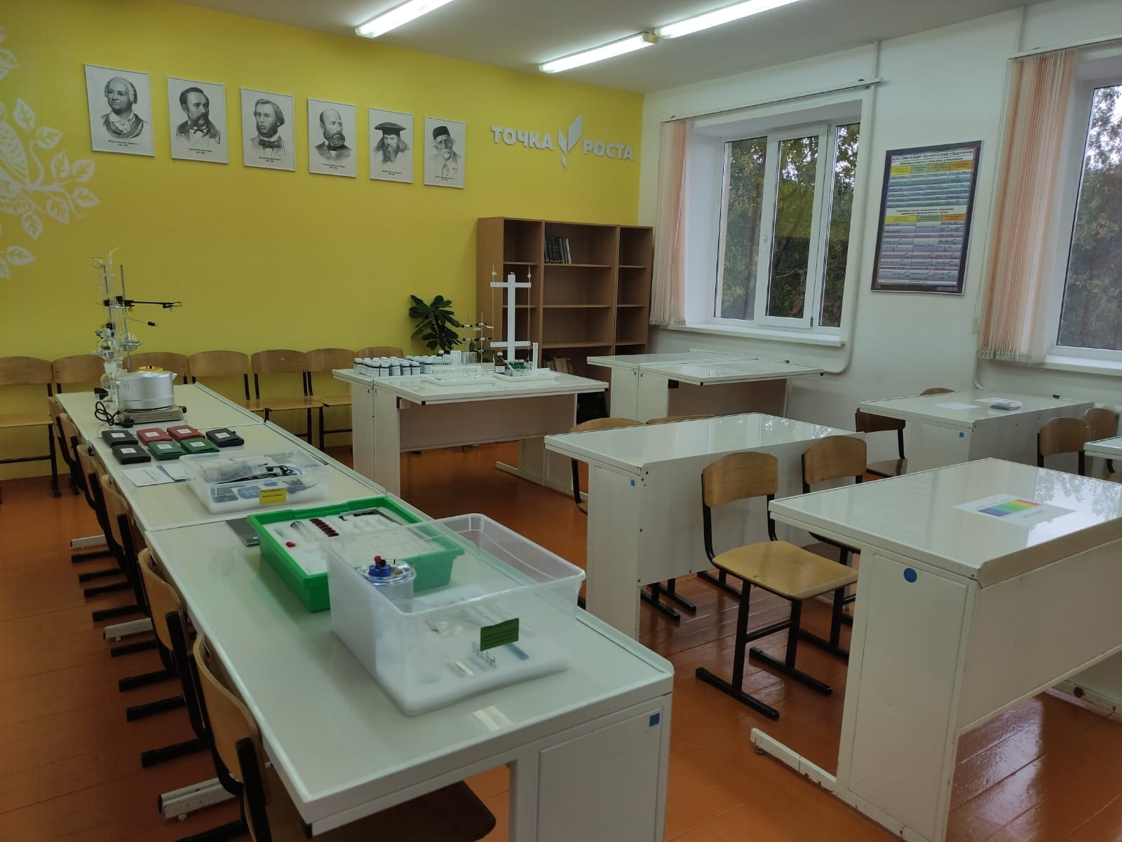 В двух школах Дуванского района  открылись Центры образования естественно-научной и технологической направленностей «Точка роста»