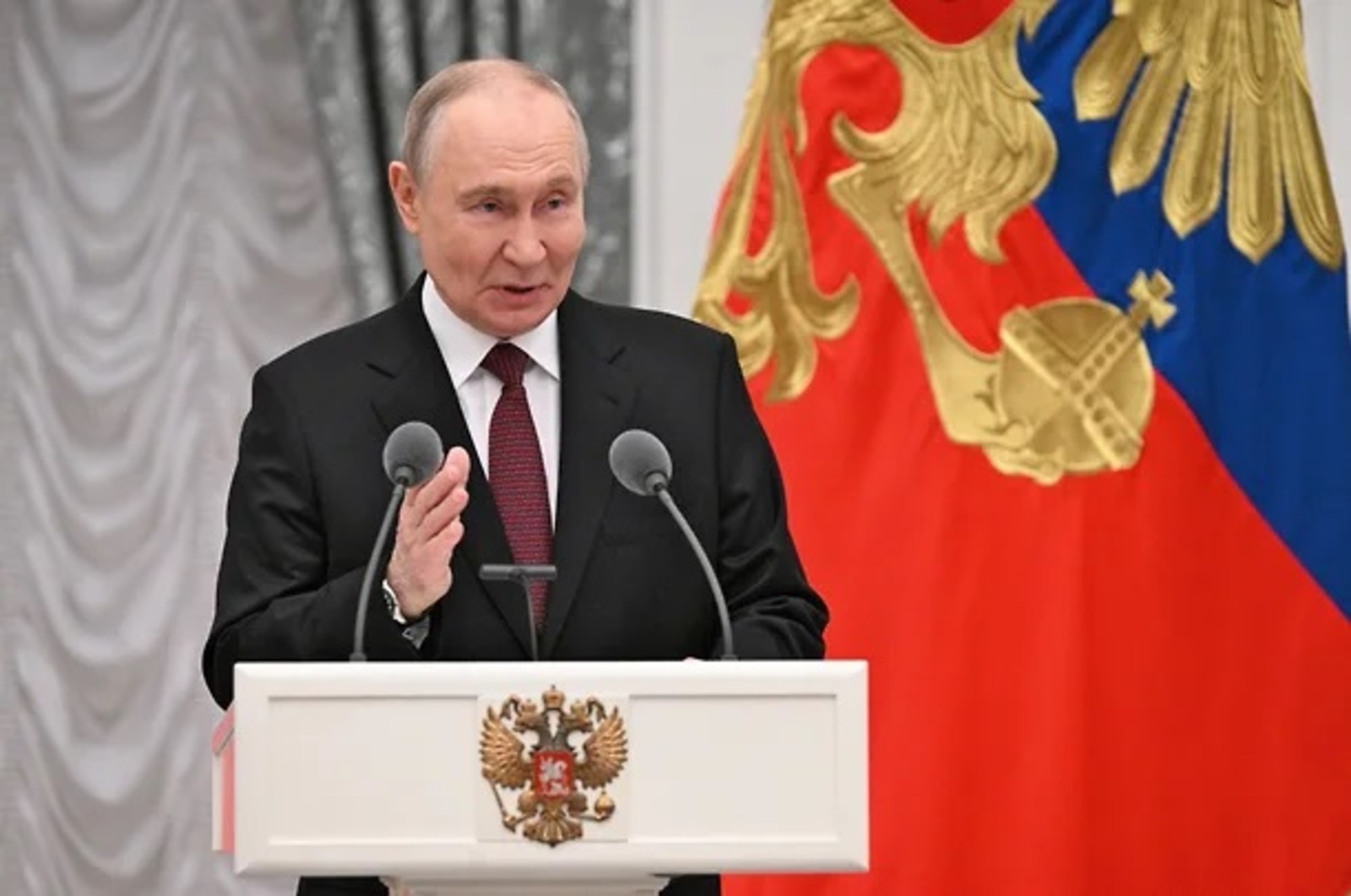 Путин назвал демографию национальным приоритетом на годы вперед