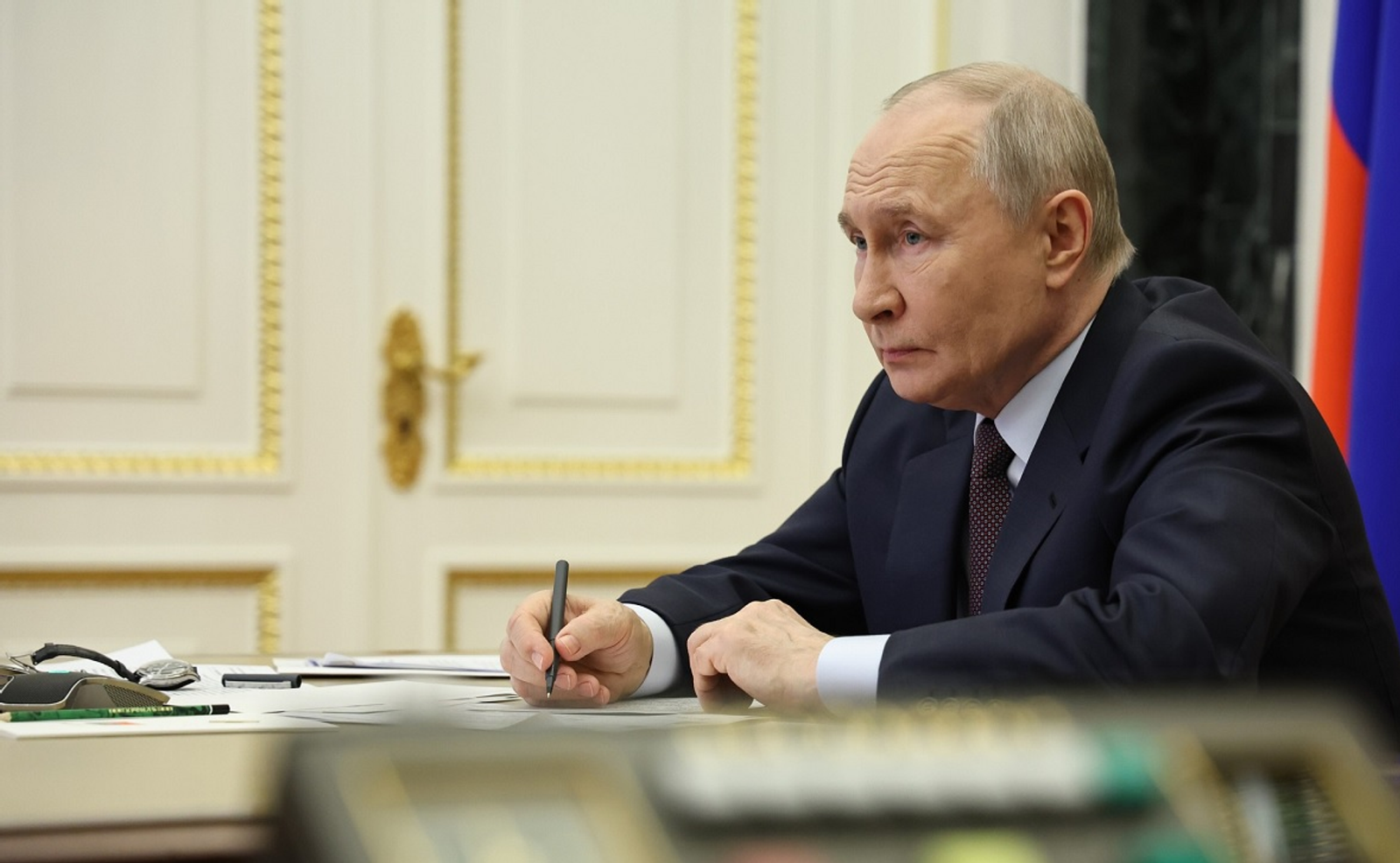 Регионам России перенесут срок погашения задолженности по бюджетным кредитам