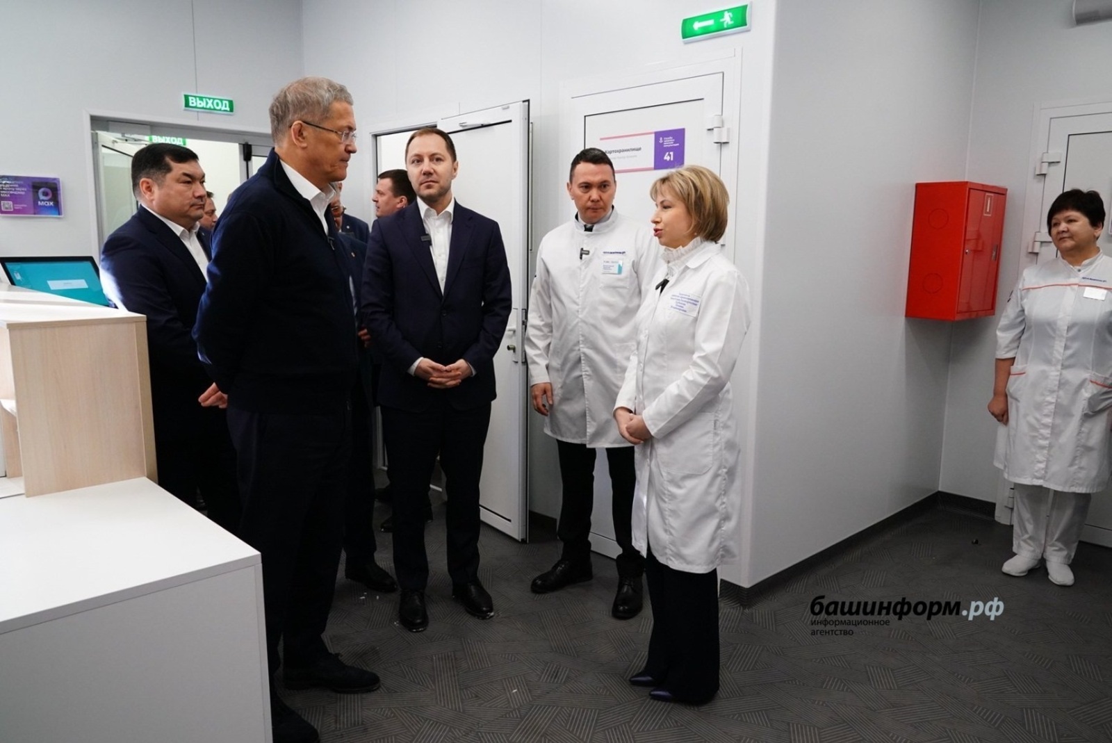 Радий Хабиров принял участие в открытии модульной женской консультации