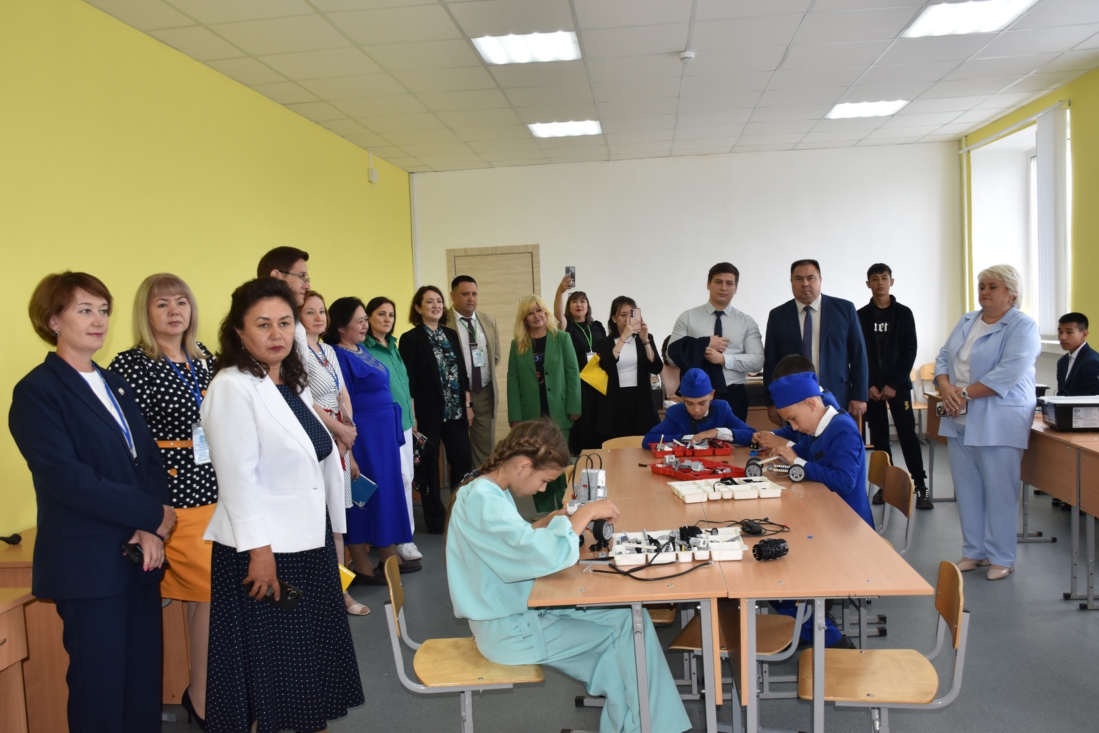 В Дуванском районе проходит семинар руководителей многопрофильных школ