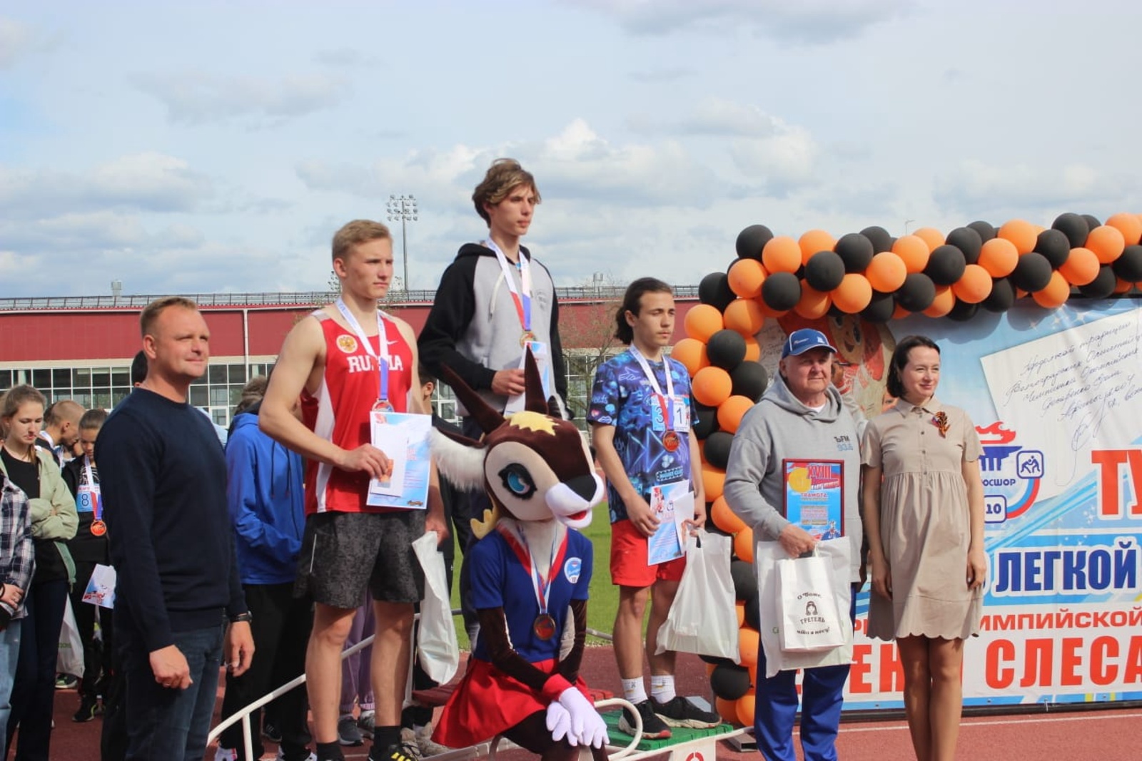 Захар Неустроев - победитель открытого турнира по легкой атлетике в Волгограде