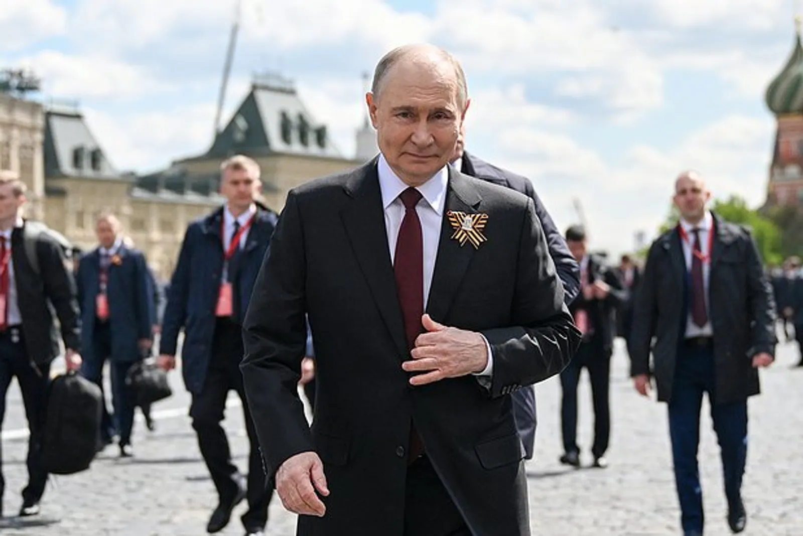 Песков рассказал о планах Путина на 9 Мая