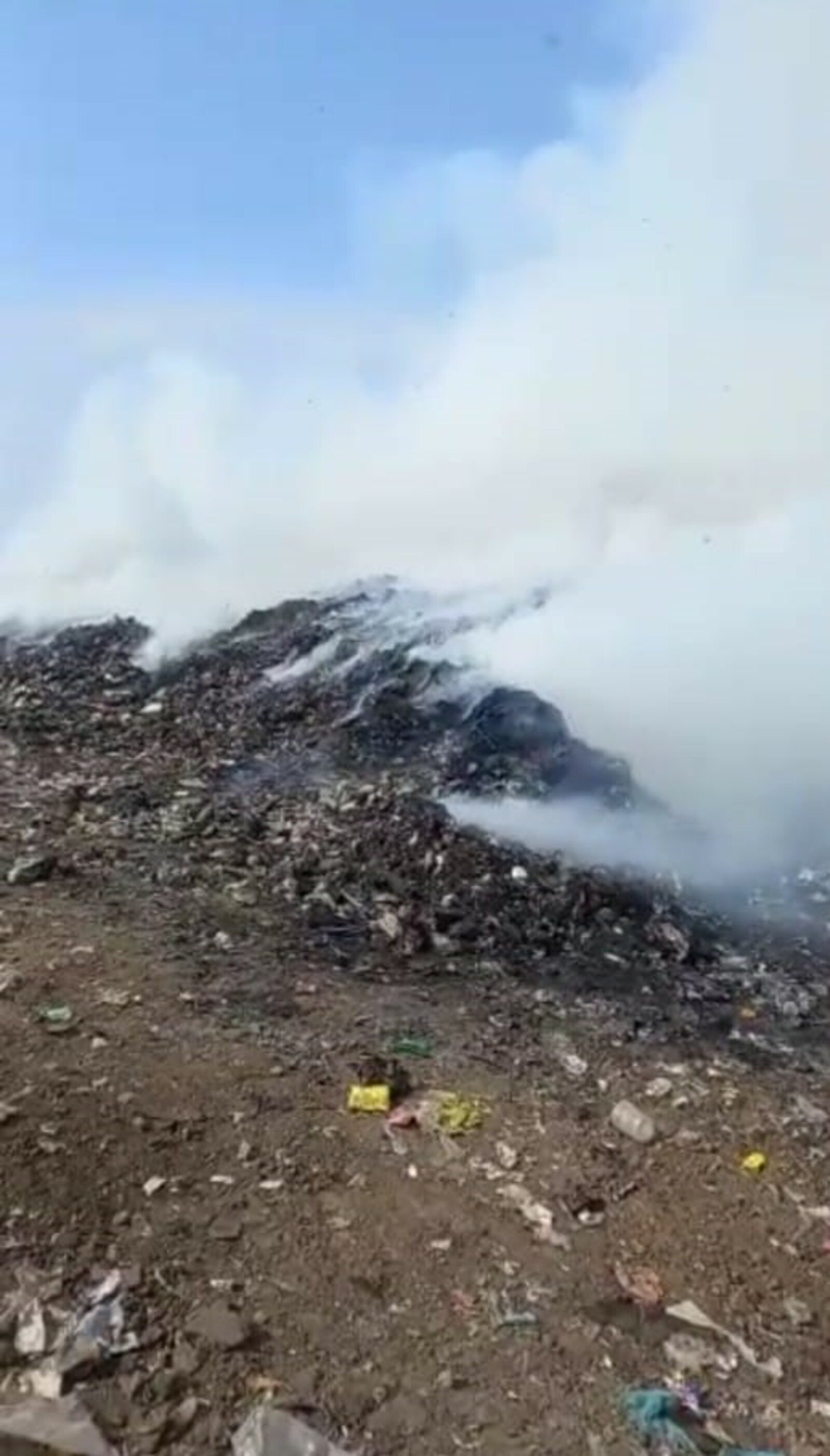 В Дуванском районе горела свалка